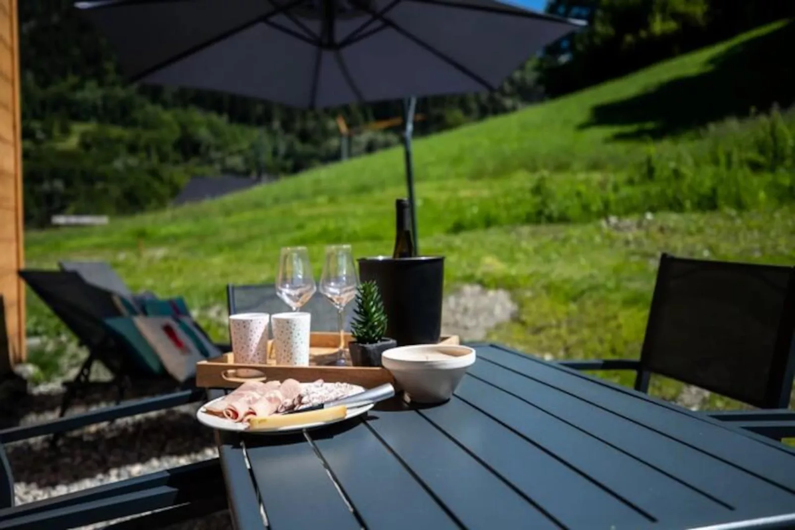 Chalet Chebi-Untagged