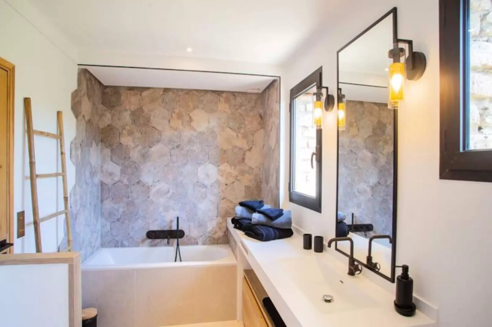 Villa De Haut Standing - 8 Chambres - Piscine-Untagged