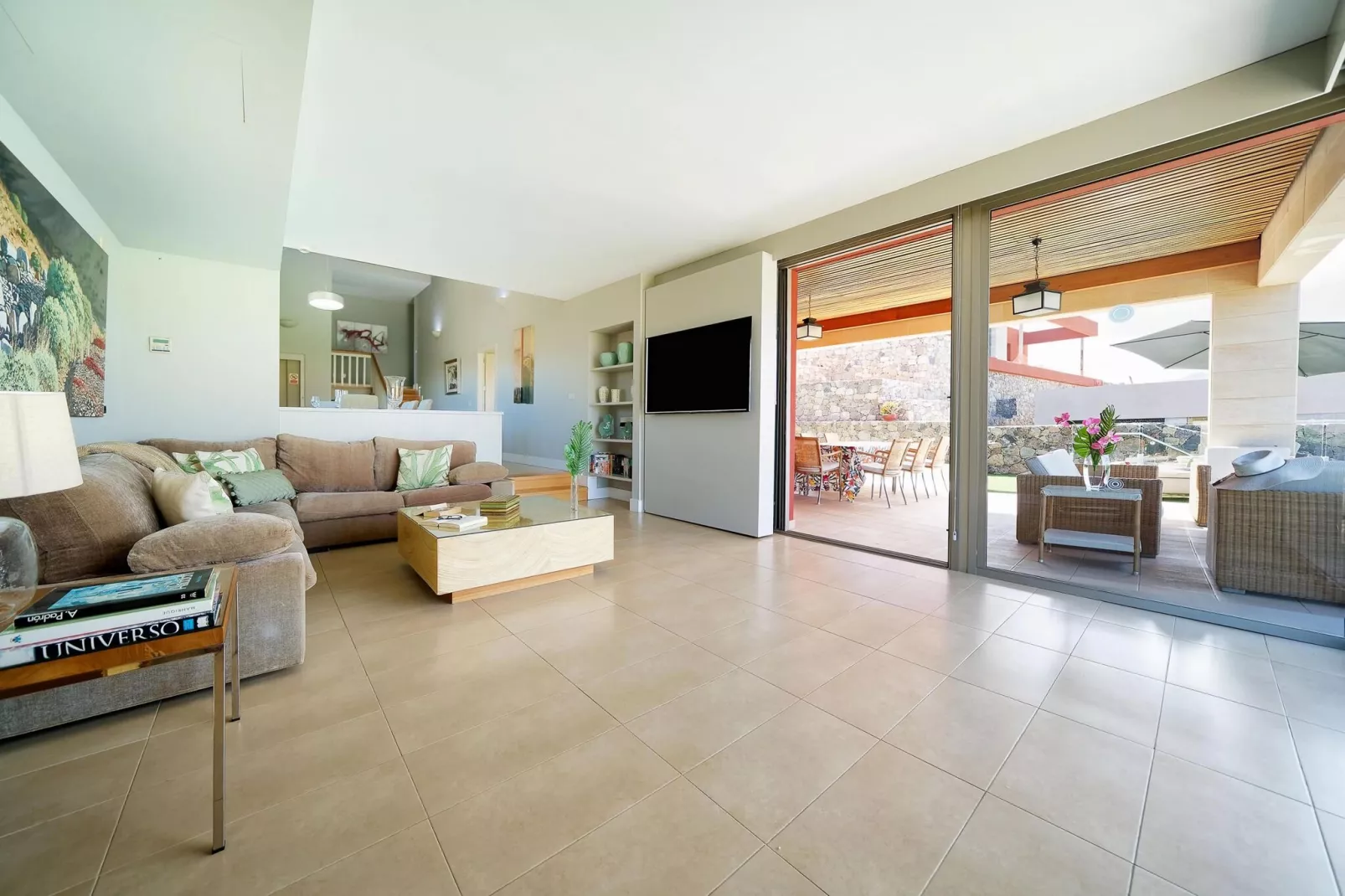 Piedra Amarilla 8 pax-Salon