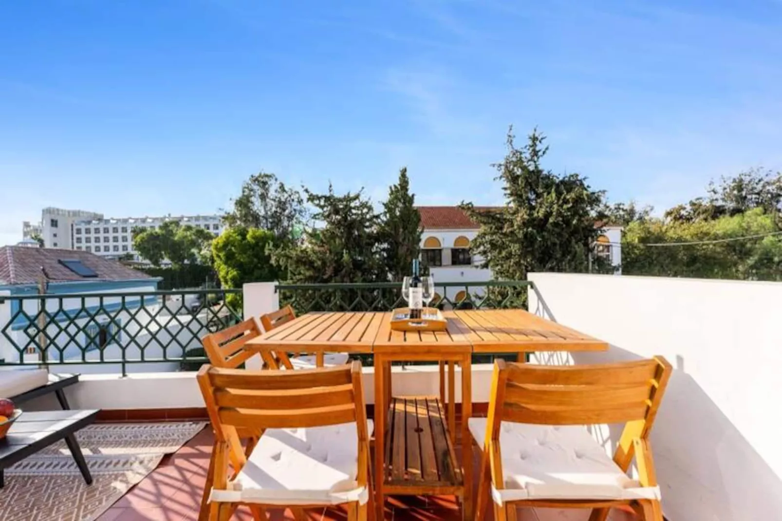 Casa Verde - Traditional Townhouse-Non tagué