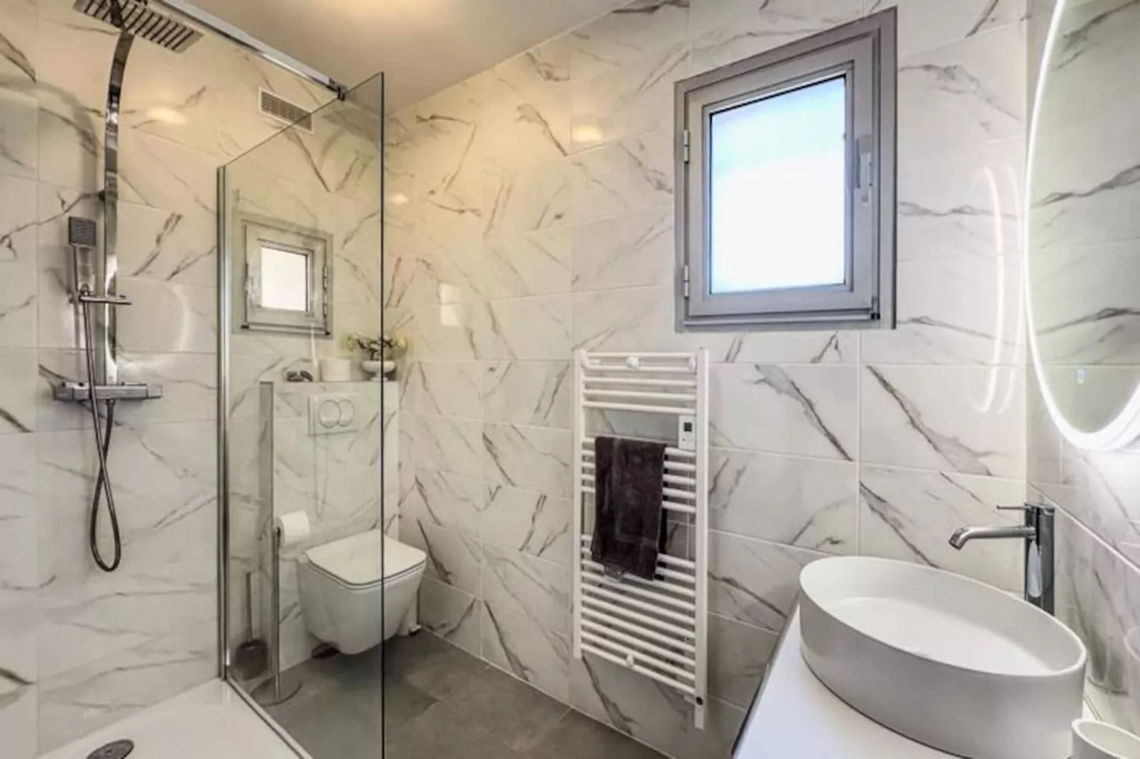 Sublime Villa Azur&eacute;enne 8 Pers, Piscine Et Vue Mer-Untagged