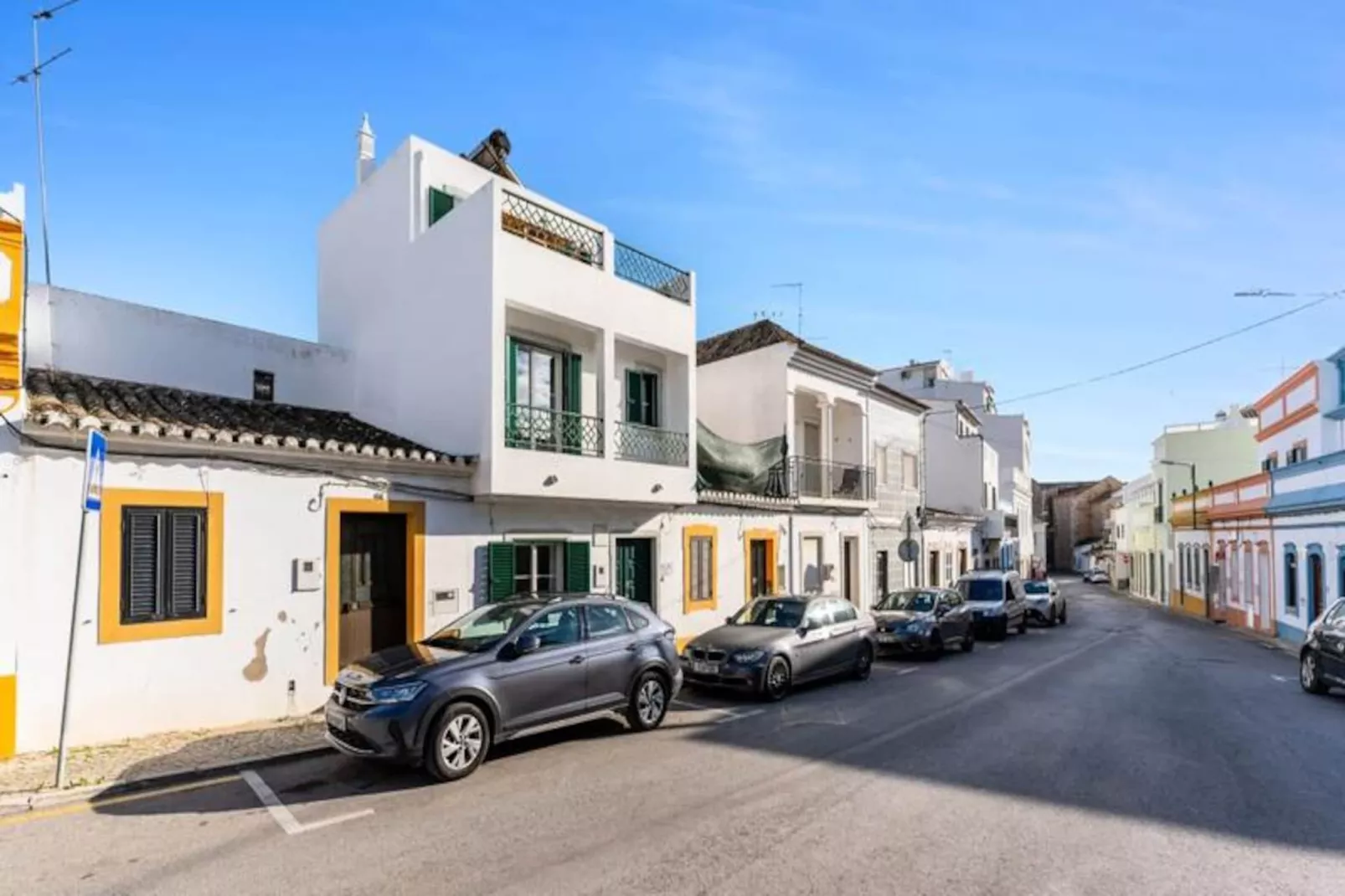 Casa Verde - Traditional Townhouse-Non tagué