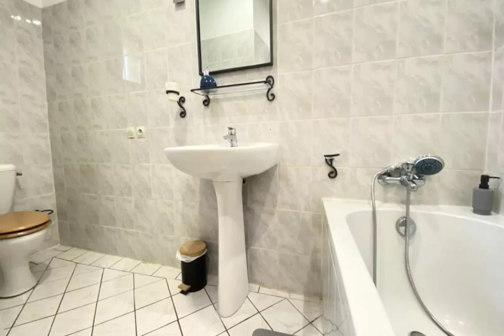 84b7 - Logement Dans Mas De Charme Du Xviii&egrave;me Si&egrave;cle-Nicht zugeordnet