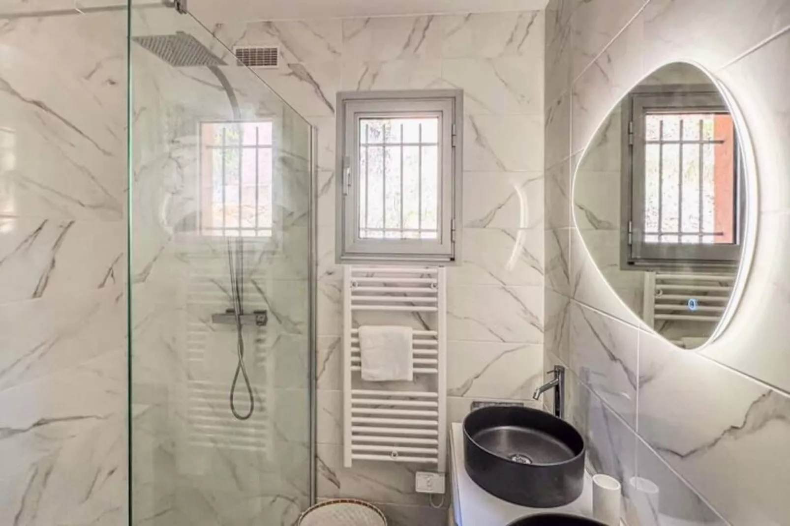 Sublime Villa Azur&eacute;enne 8 Pers, Piscine Et Vue Mer-Untagged