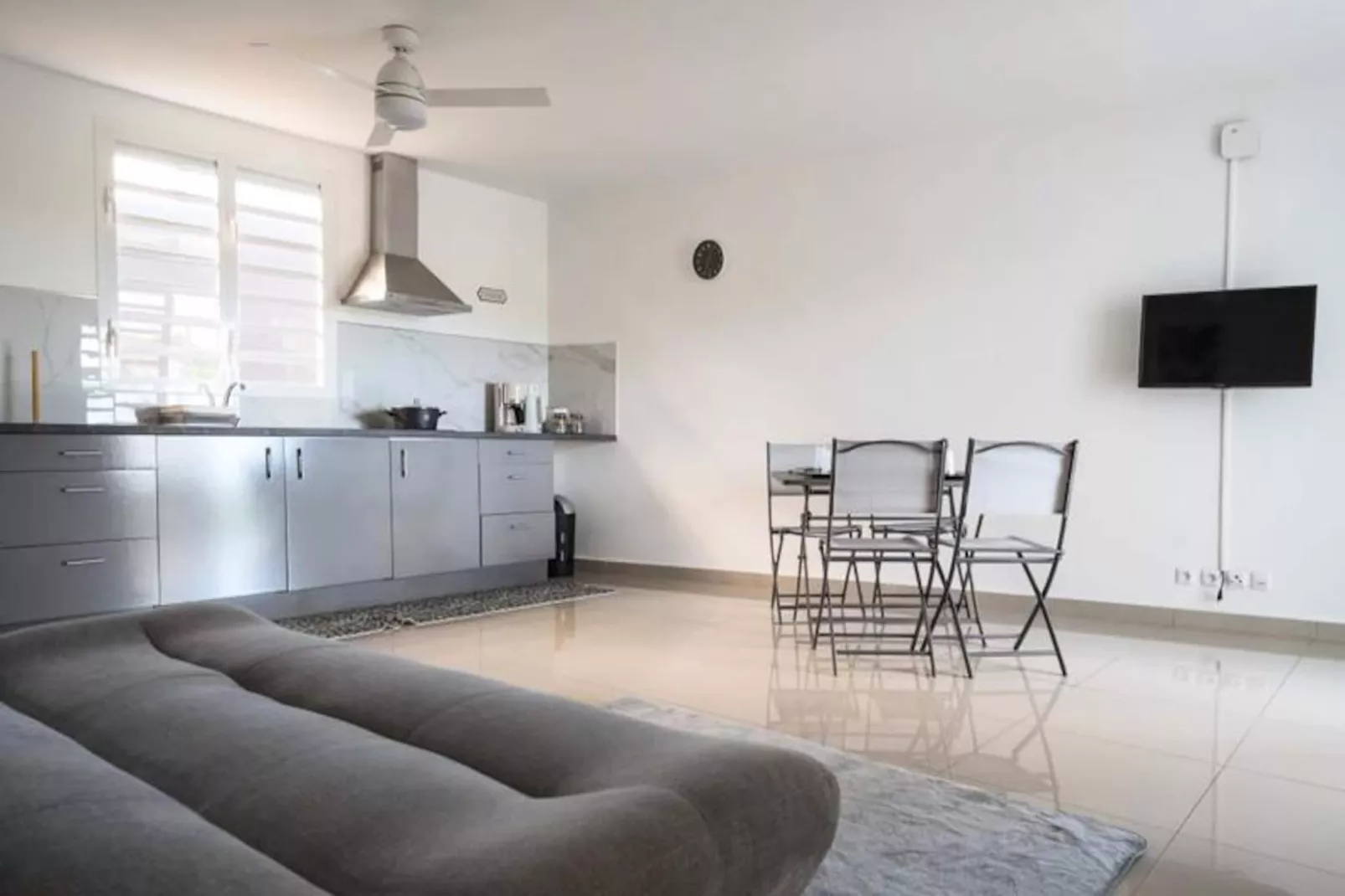 Villa Angerville-Non tagué