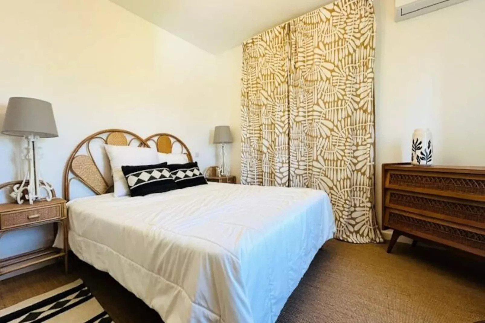 Villa Secret Du Jardin Face &agrave; La Mer-Untagged