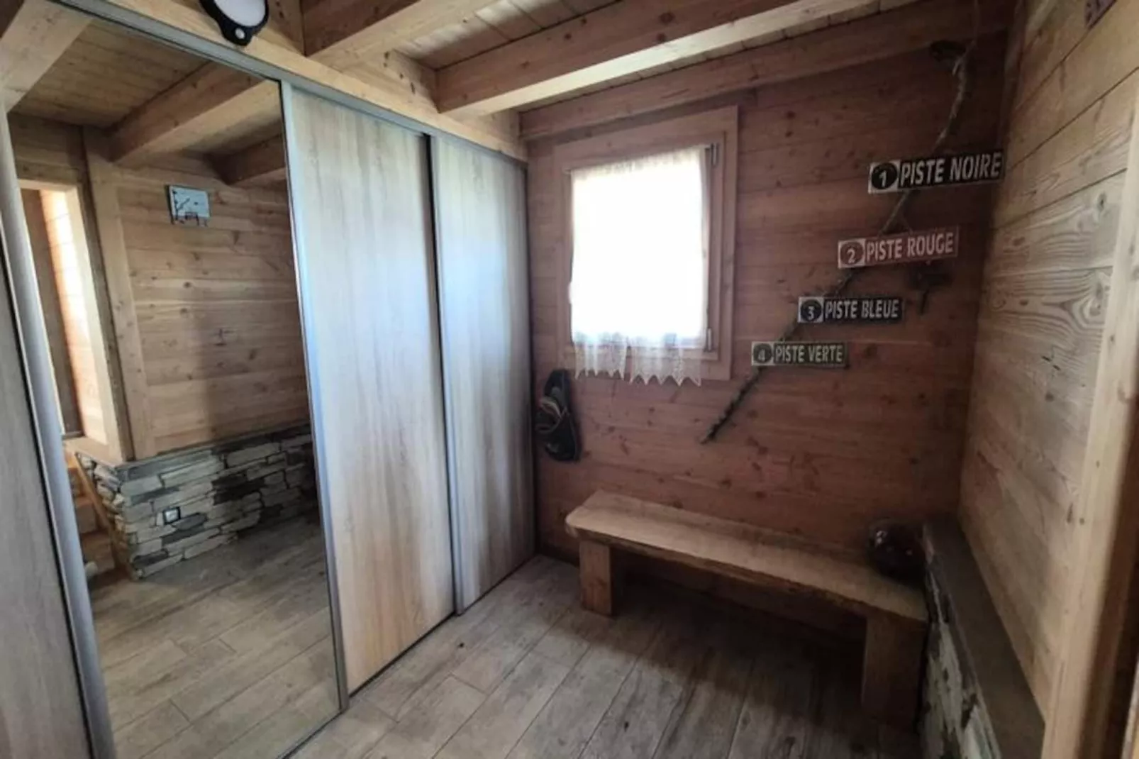 **chalet D'exception &agrave; Louer &agrave; La F&eacute;claz &ndash; 4 Chambres, 10 Couchages-Non tagué