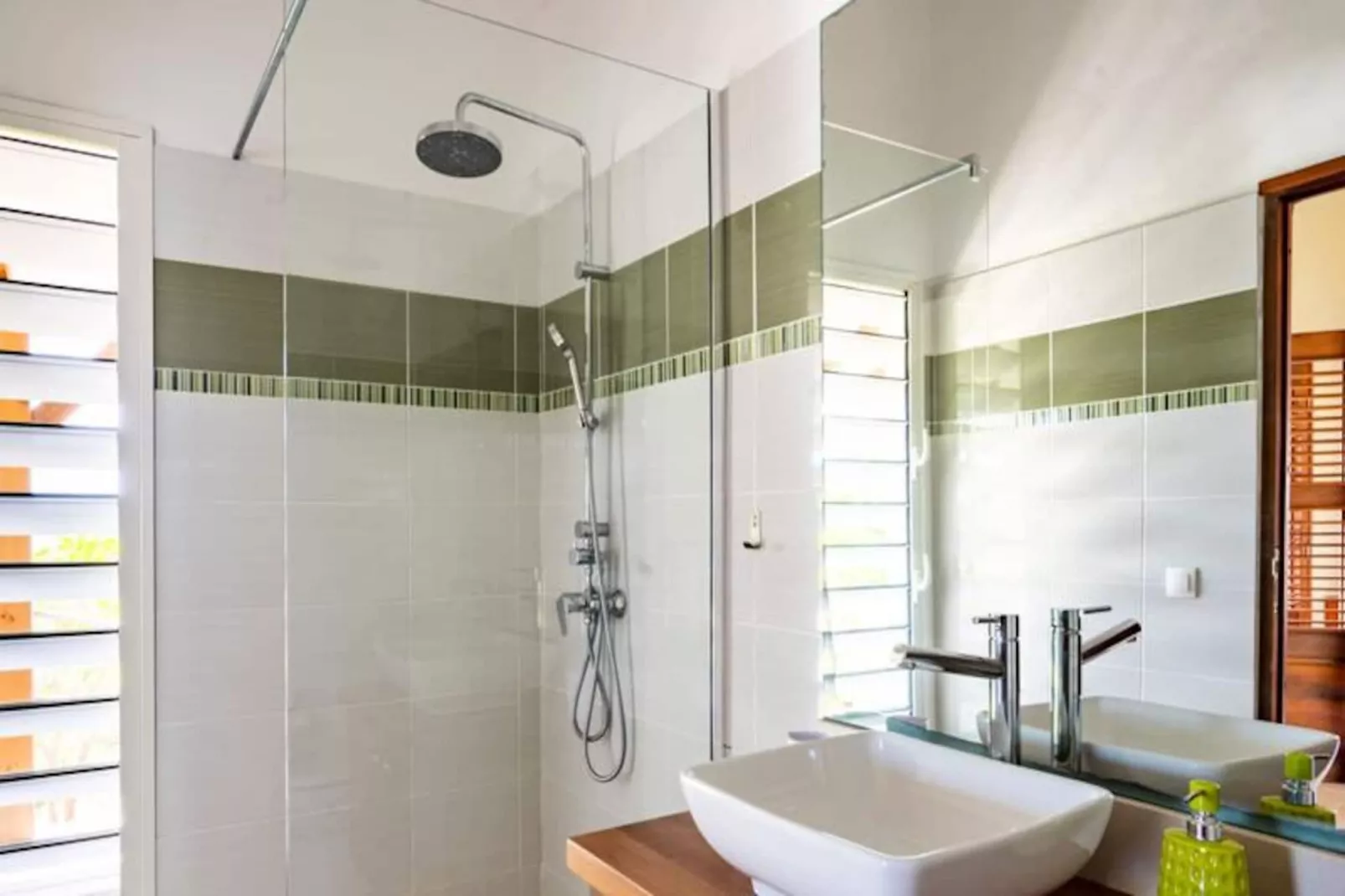 Villa Jacaranda - Untagged