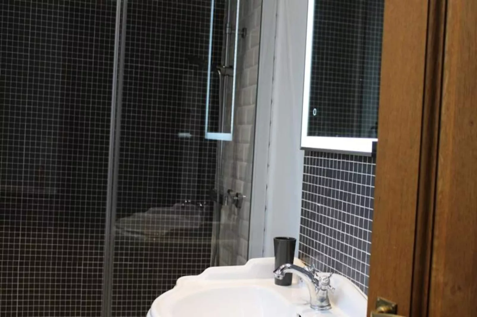 Résidence Aa13 - Le Victor Hugo - S&eacute;jour D&rsquo;exception Dans Un Appartement Historique-Untagged