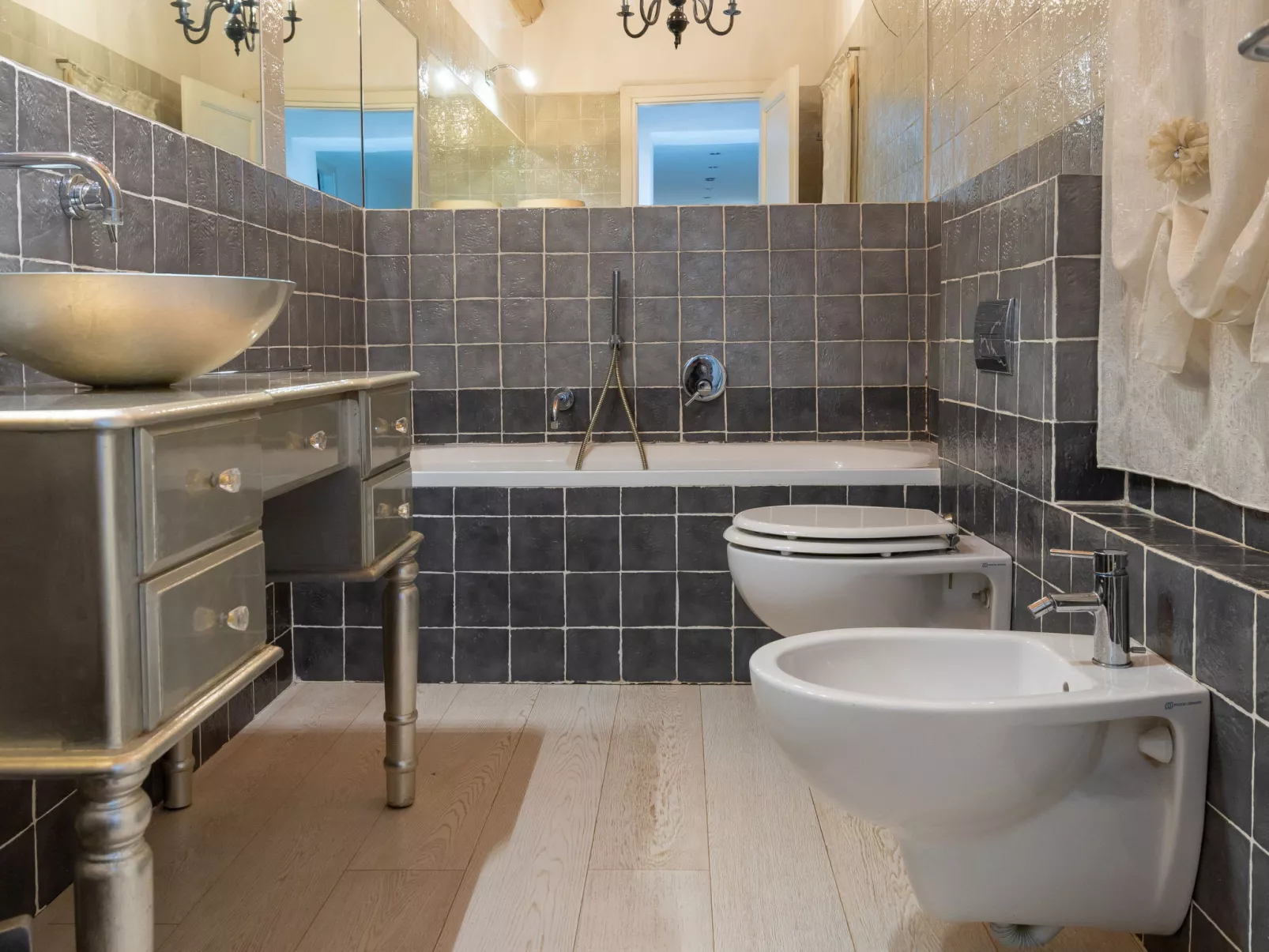 Il sogno del pittore-Drinnen