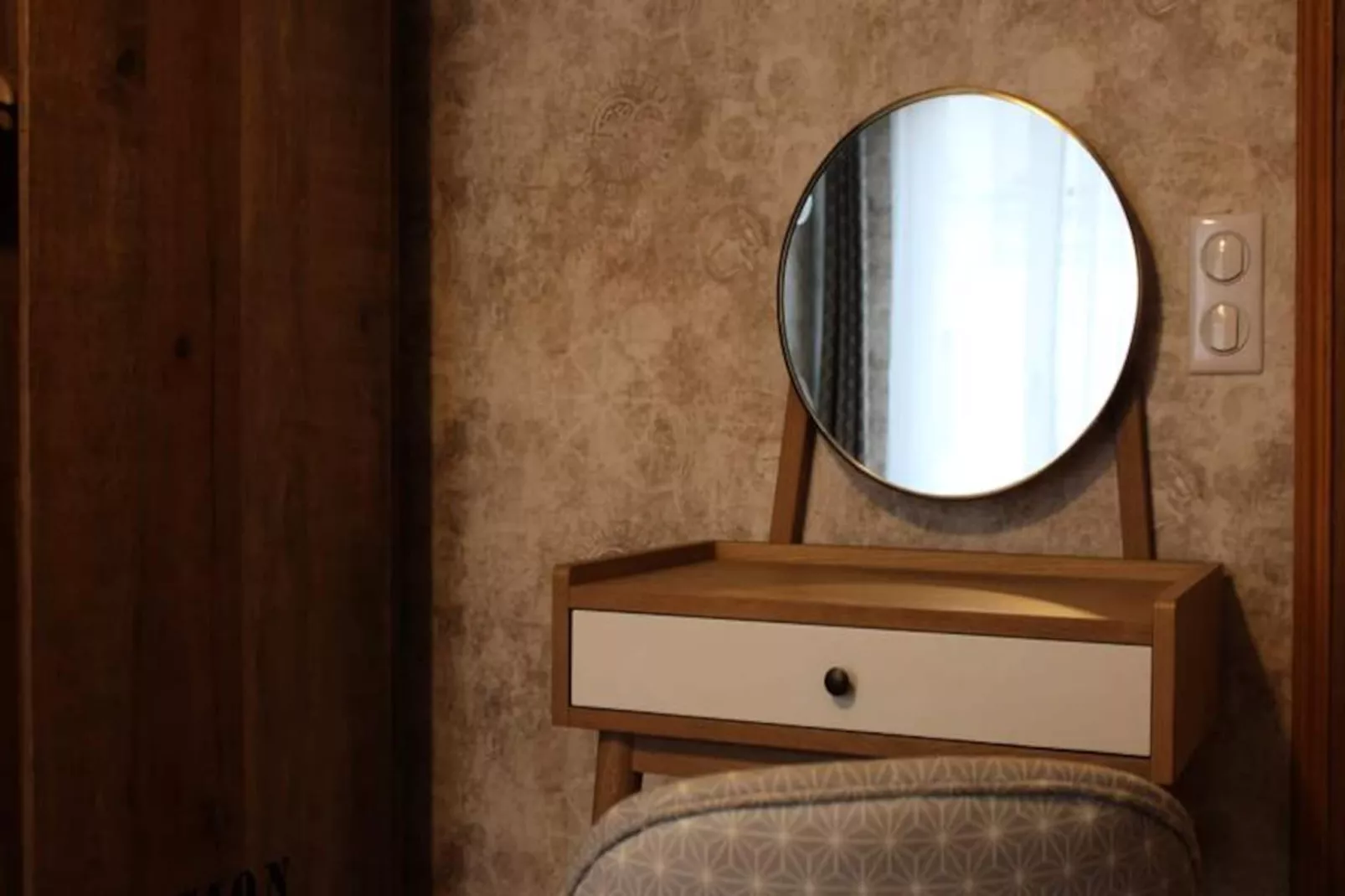 Résidence Aa13 - Le Victor Hugo - S&eacute;jour D&rsquo;exception Dans Un Appartement Historique-Untagged