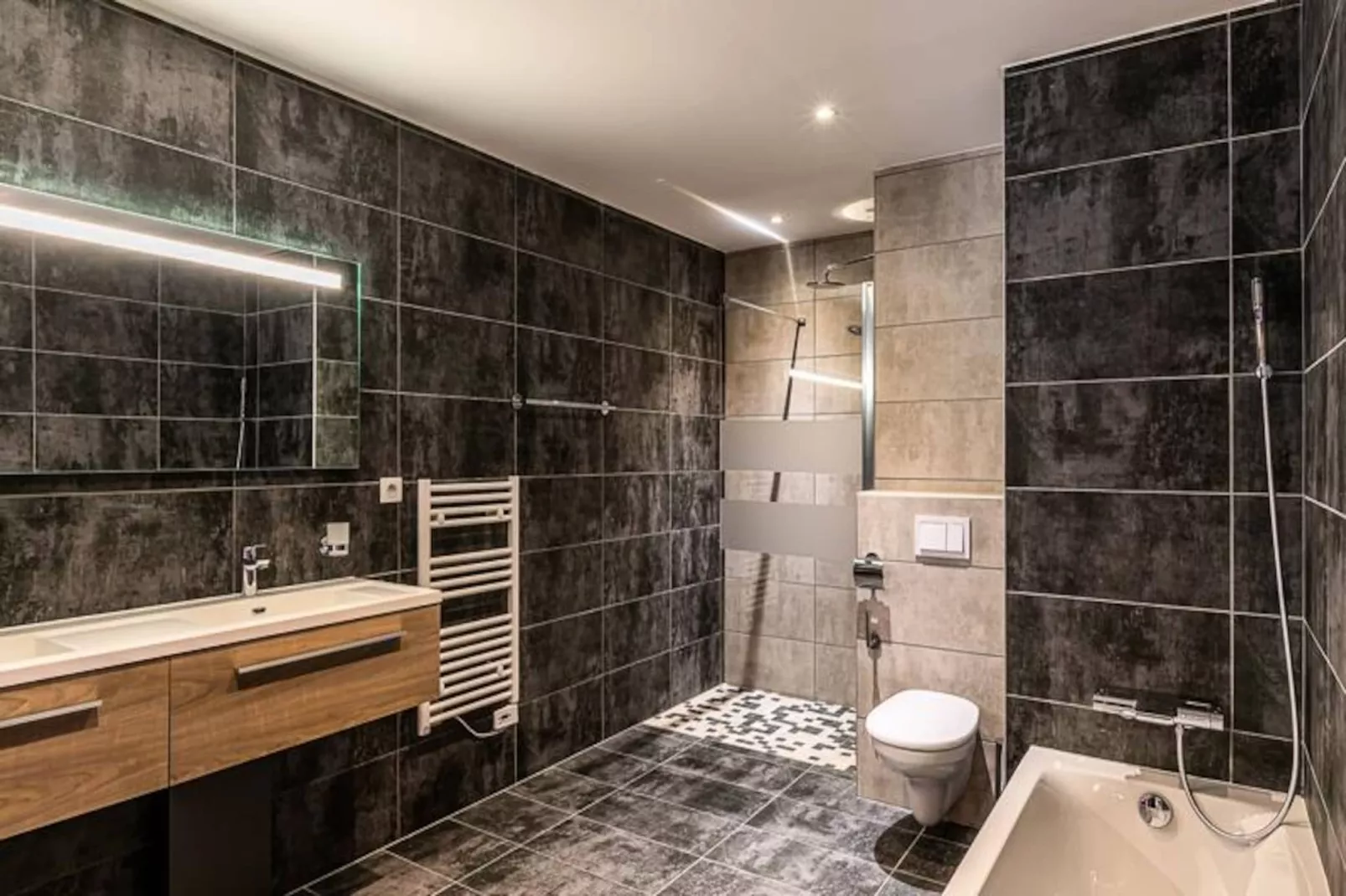 AlpChalets Portes du Soleil *****-Untagged