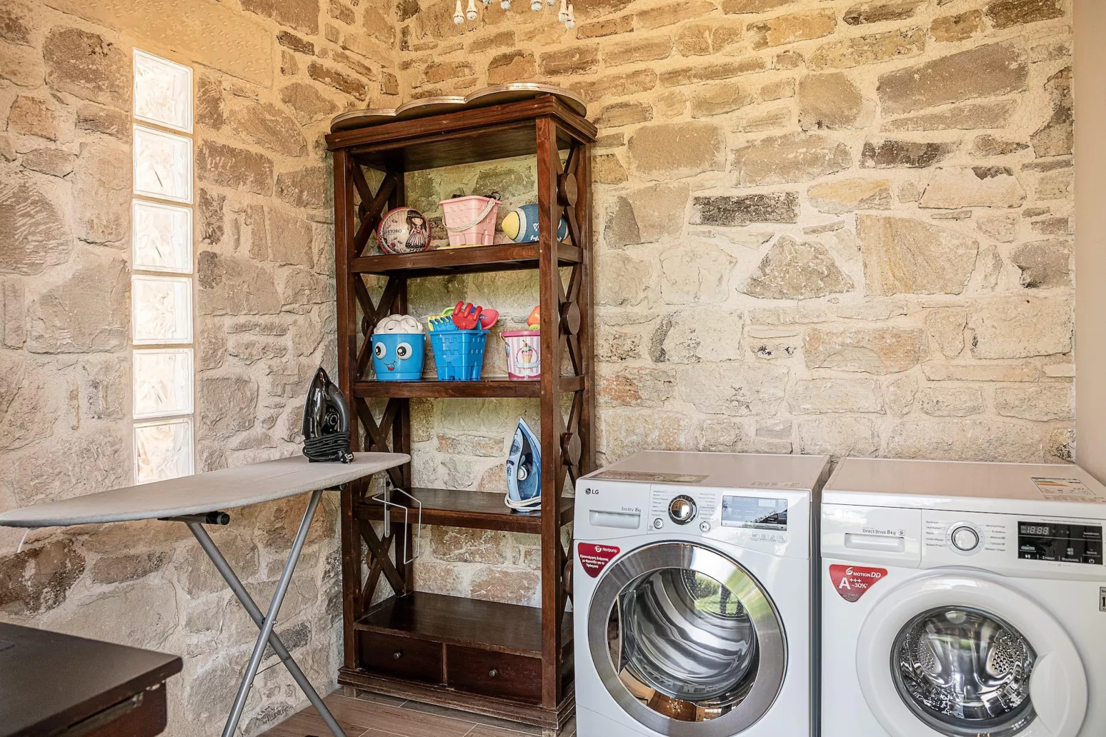 Villa Aloni 8prs-Salle de bain