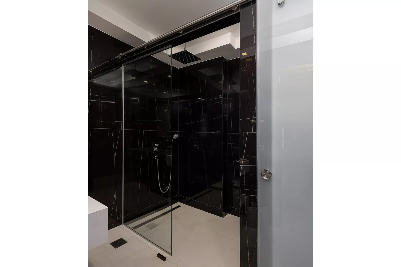 Villa Aloni 8prs-Salle de bain