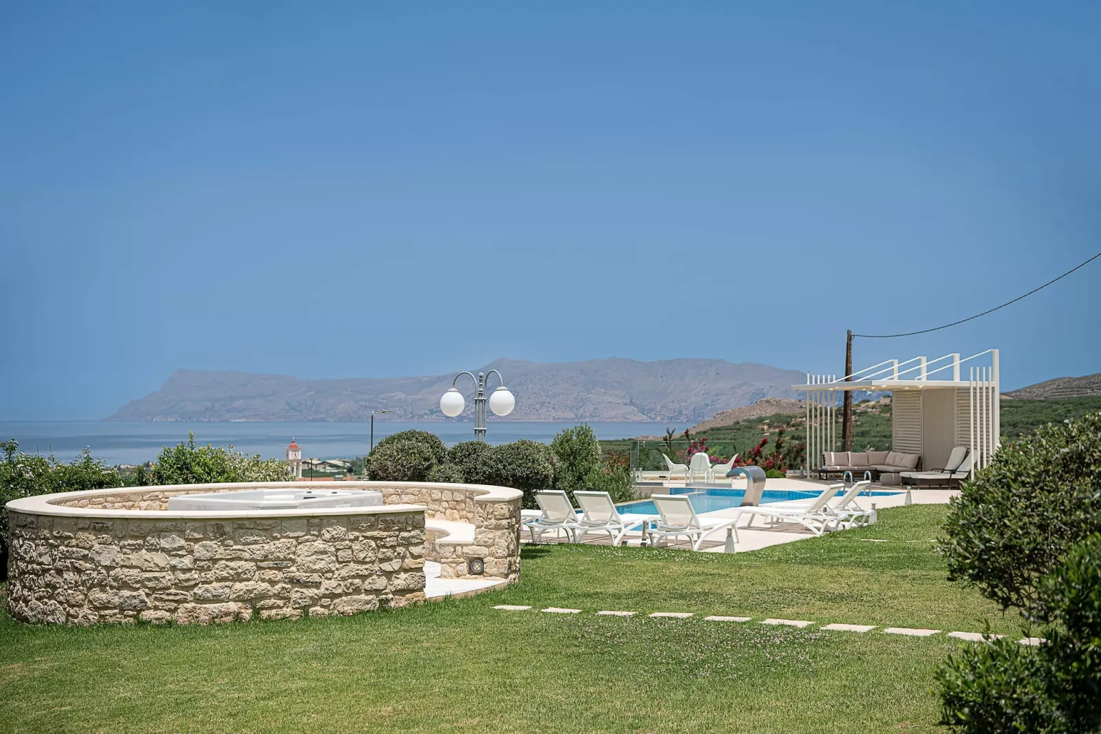 Villa Aloni 8prs-Jardins en été