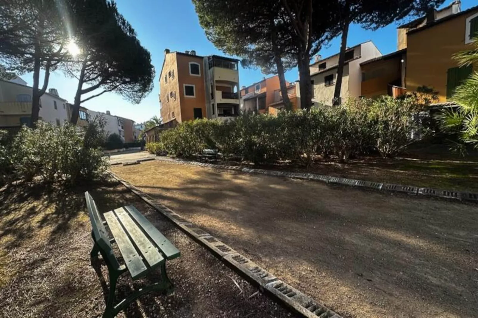 Résidence Appartement Camargue Village &agrave; Deux Pas De La Plage Du Boucanet