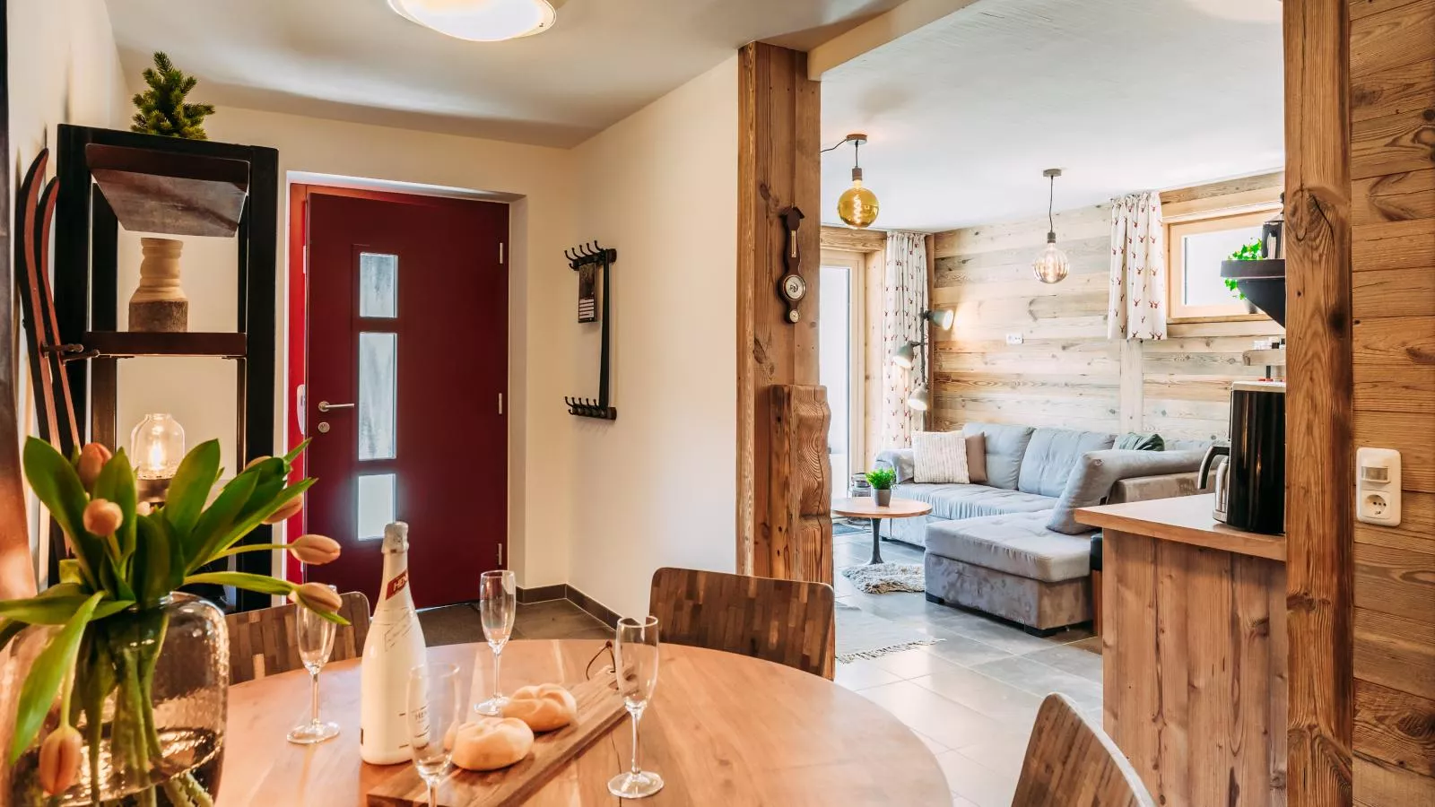 Goldhänchen-Esszimmer