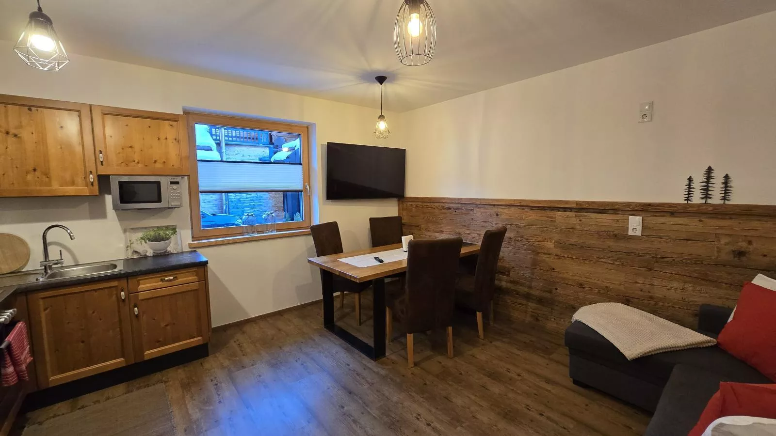 Tauernapart II-Salon