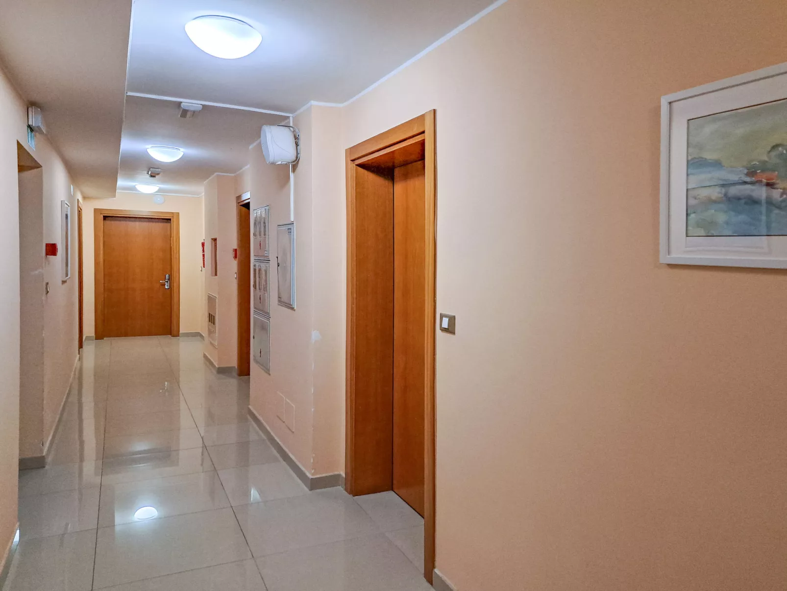 Aparthotel Rotonda Inn-Drinnen