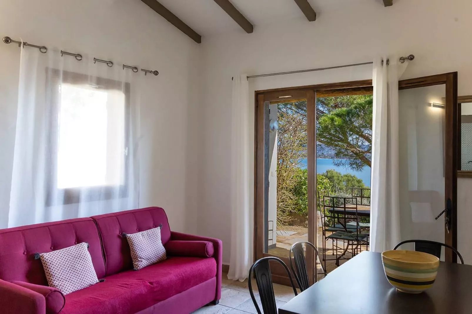 Villa T4 duplex à la location sur Porto-Vecchio-Wohnzimmer