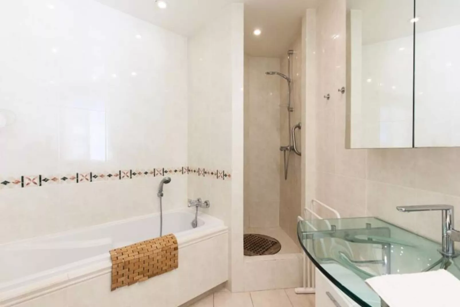 Résidence Vue Mer 95m2 Grande Terrasse Cannes Croisette.-Nicht zugeordnet