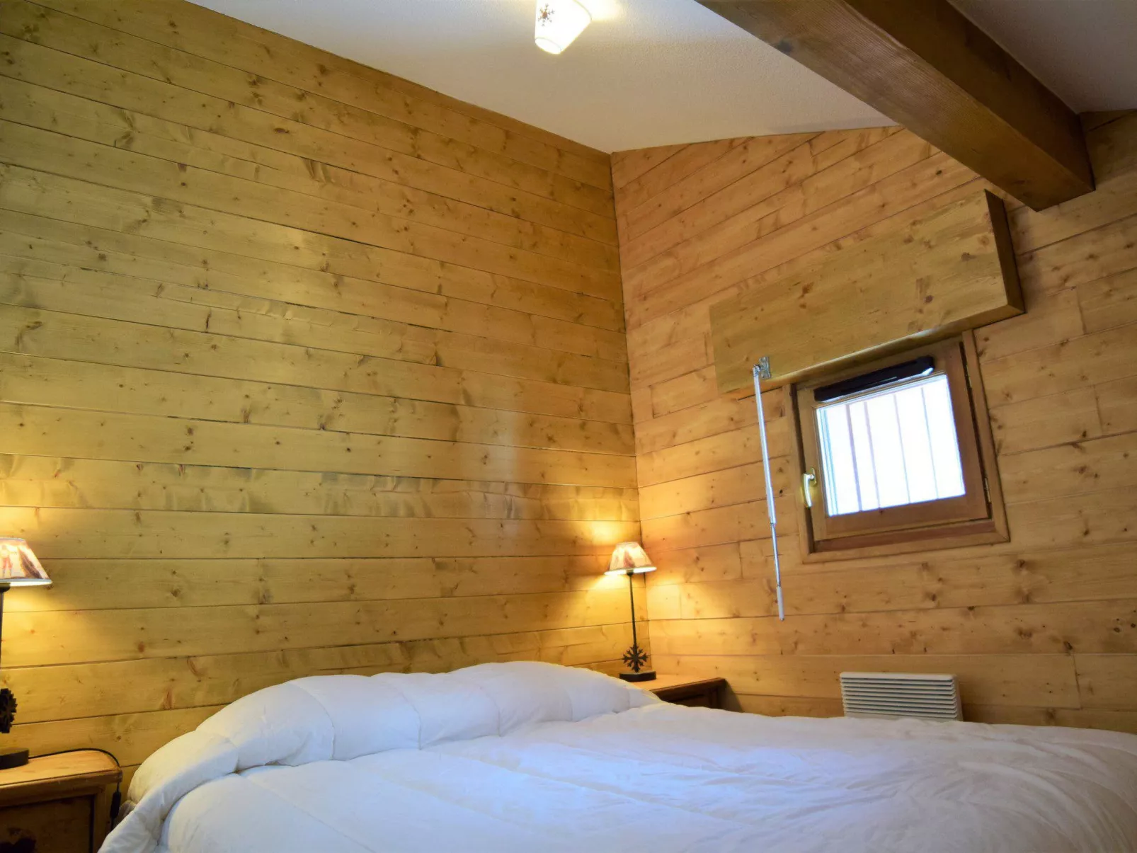 Balcons des Pistes C-Drinnen