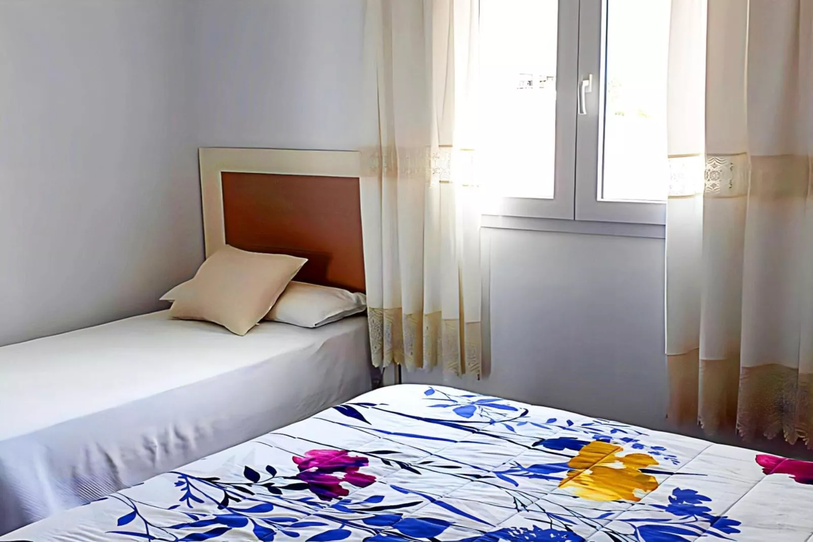 4979-+34636021638-Schlafzimmer