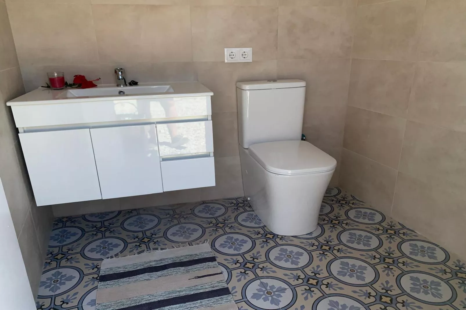 Paola -Casa Mevak-Badezimmer