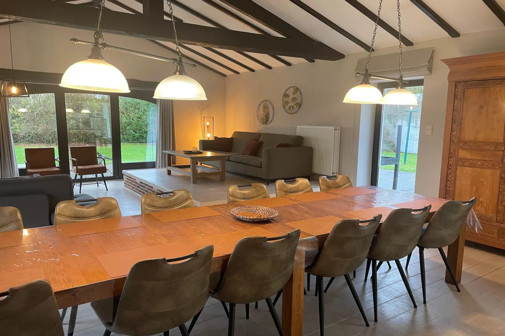 Vue Sur La Vallée-Dining room