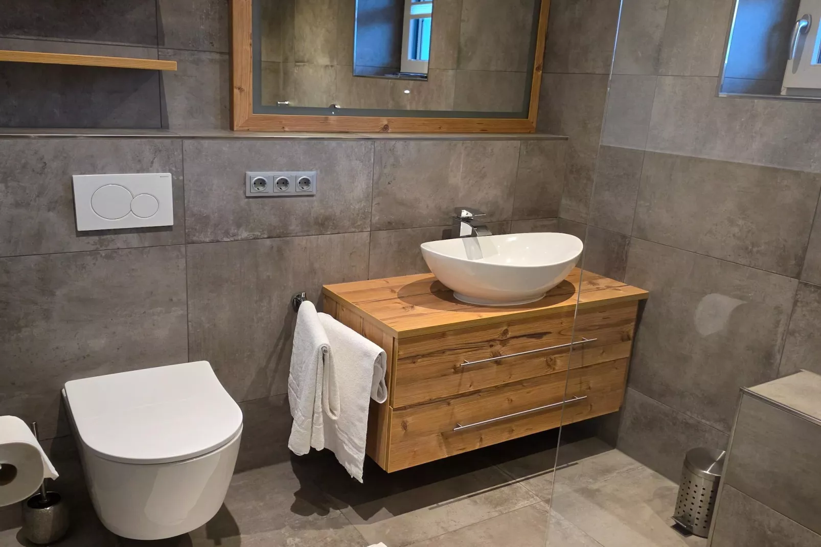 Apartment Schlögl-Bathroom