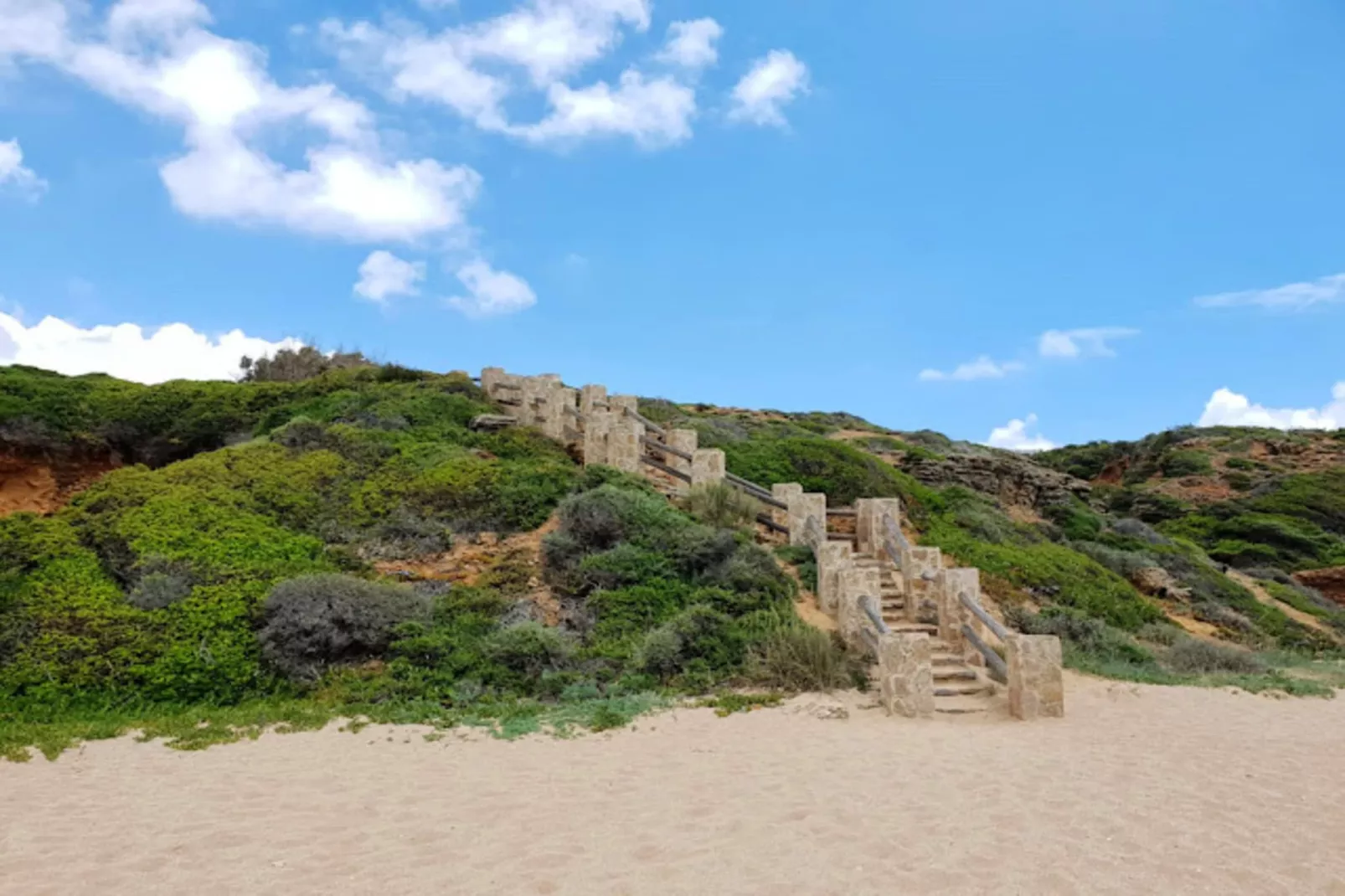 4976- +34636021638-Areas within 5km in summer