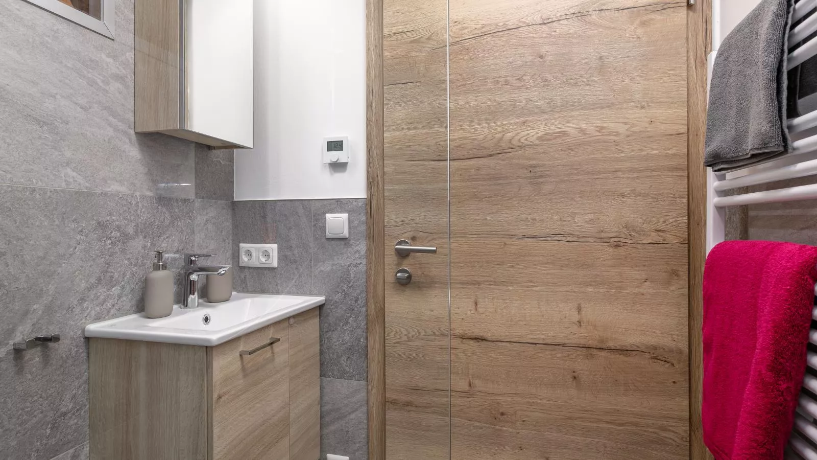 Tennerhof Apartments Top 1 und Top 2-Bathroom