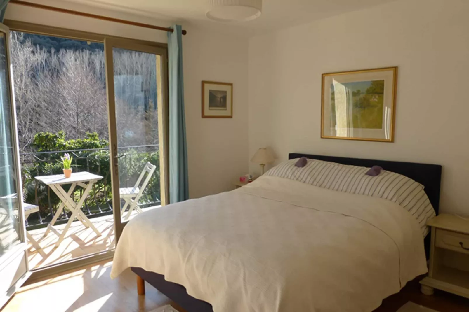 Au bord de L'Orb-Bedroom