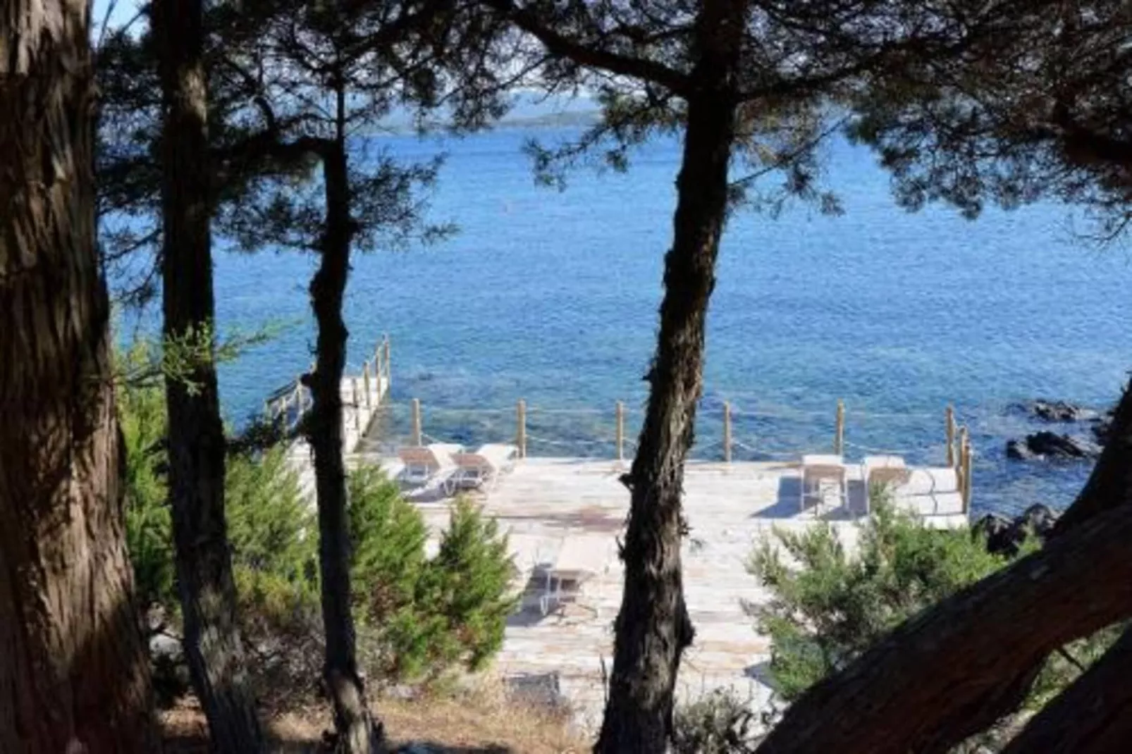 Villa T4 duplex à la location sur Porto-Vecchio-Gebiete Sommer 5 km