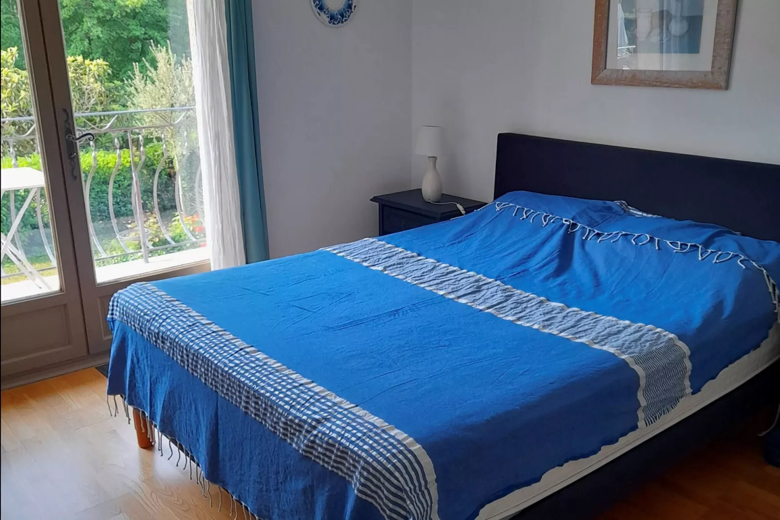 Au bord de L'Orb-Bedroom