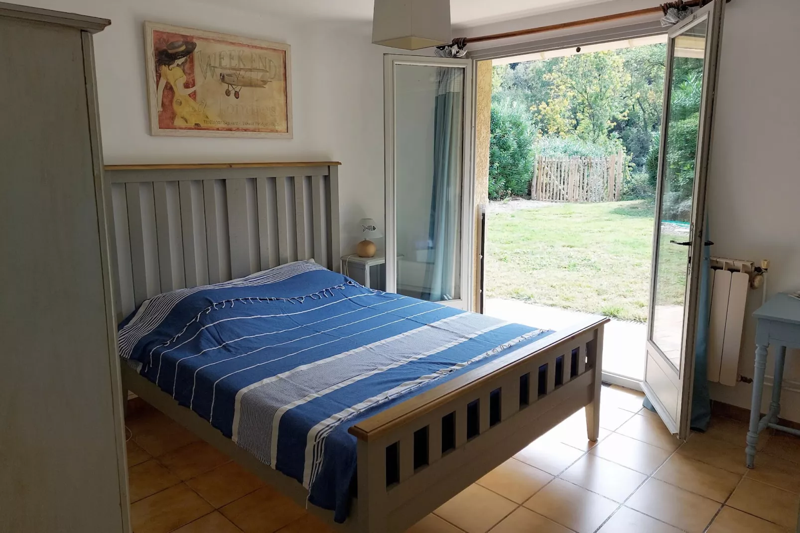 Au bord de L'Orb-Bedroom