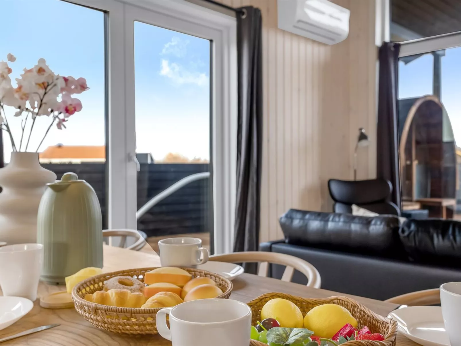 "Thorin" - 1.2km from the sea-Dedans