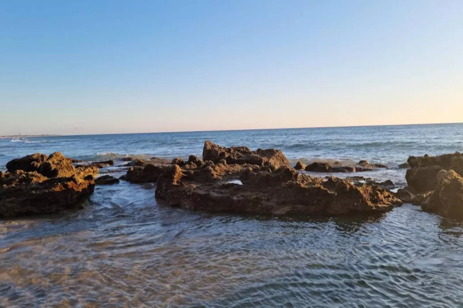 4515-+34696547830-Areas within 5km in summer