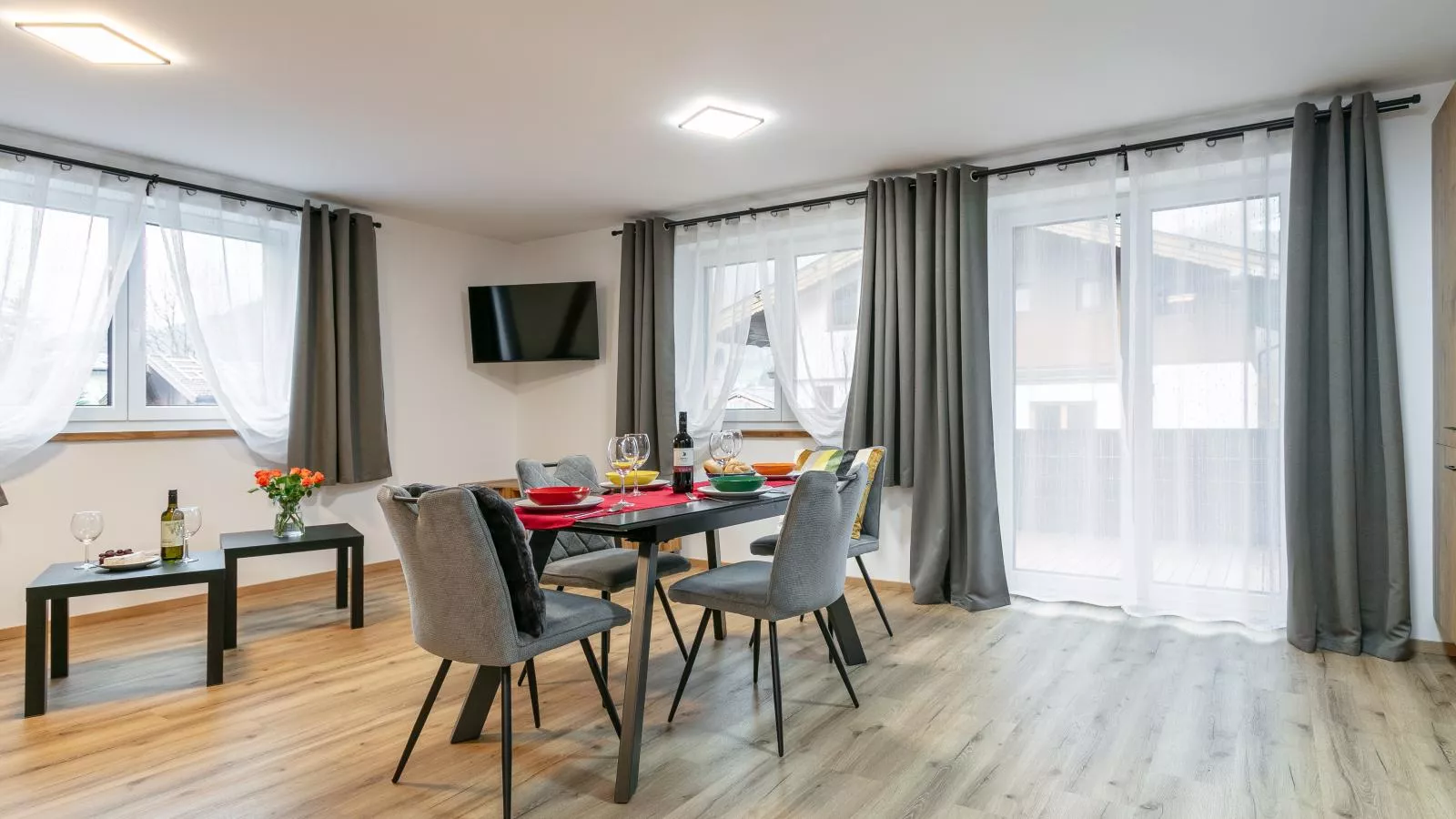 Tennerhof Apartments Top 1 und Top 2-Dining room