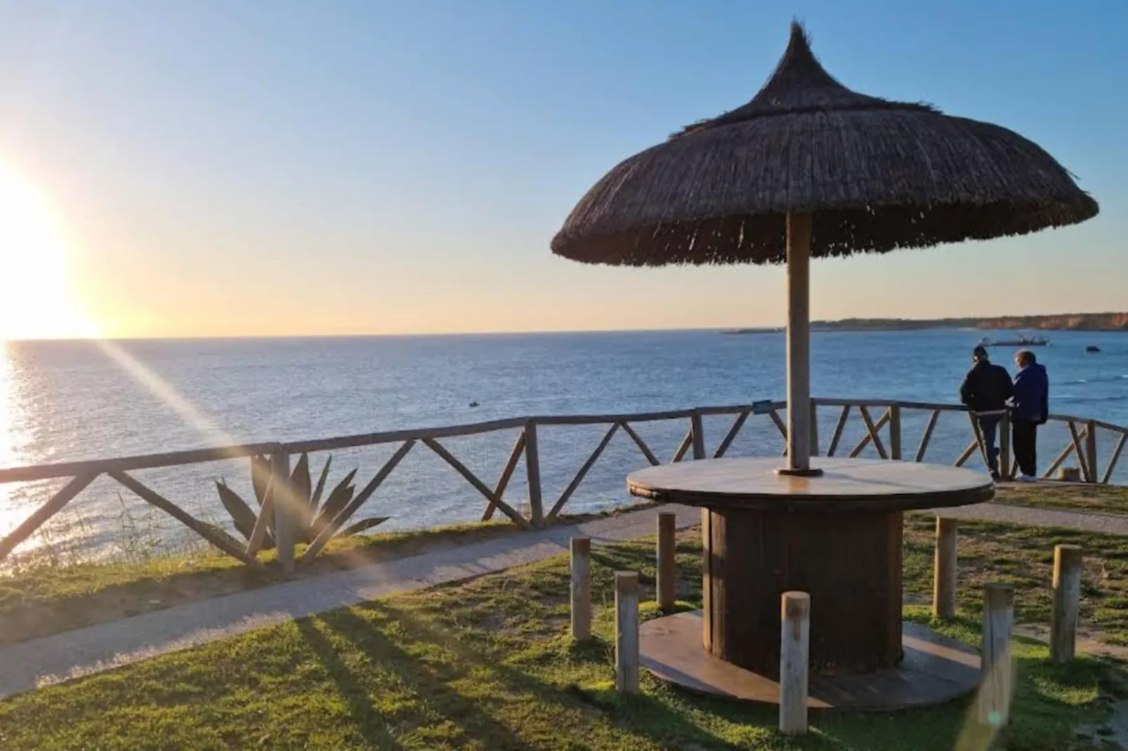 4637- +34696547830-Areas within 5km in summer