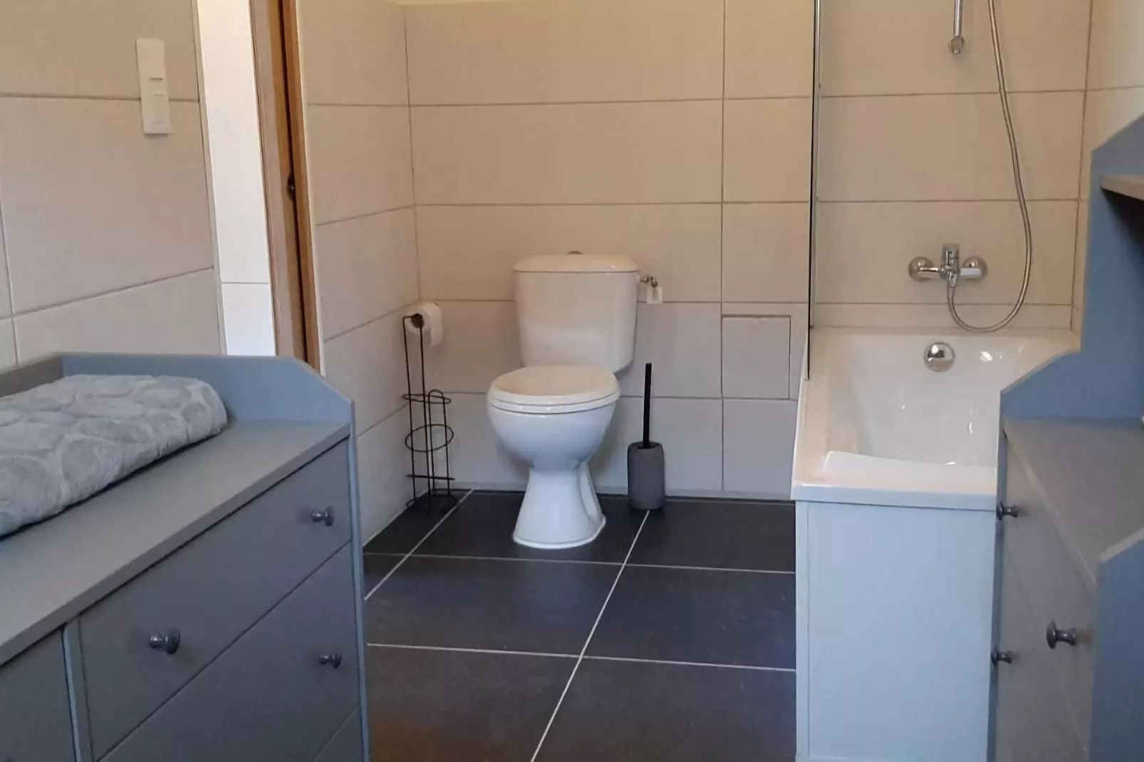 Villa Les Muriers-Bathroom