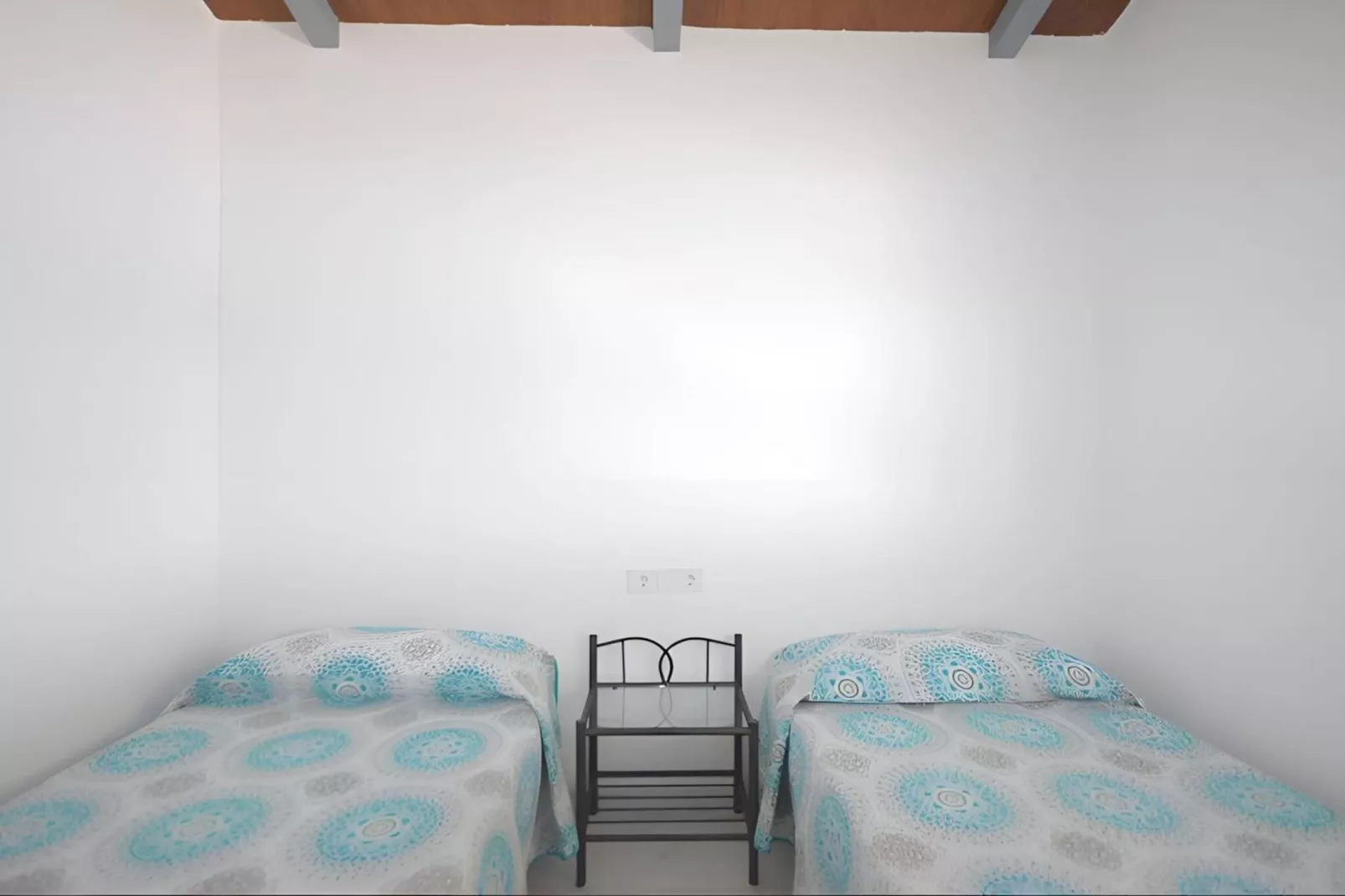 4676-+34696547830-Chambre