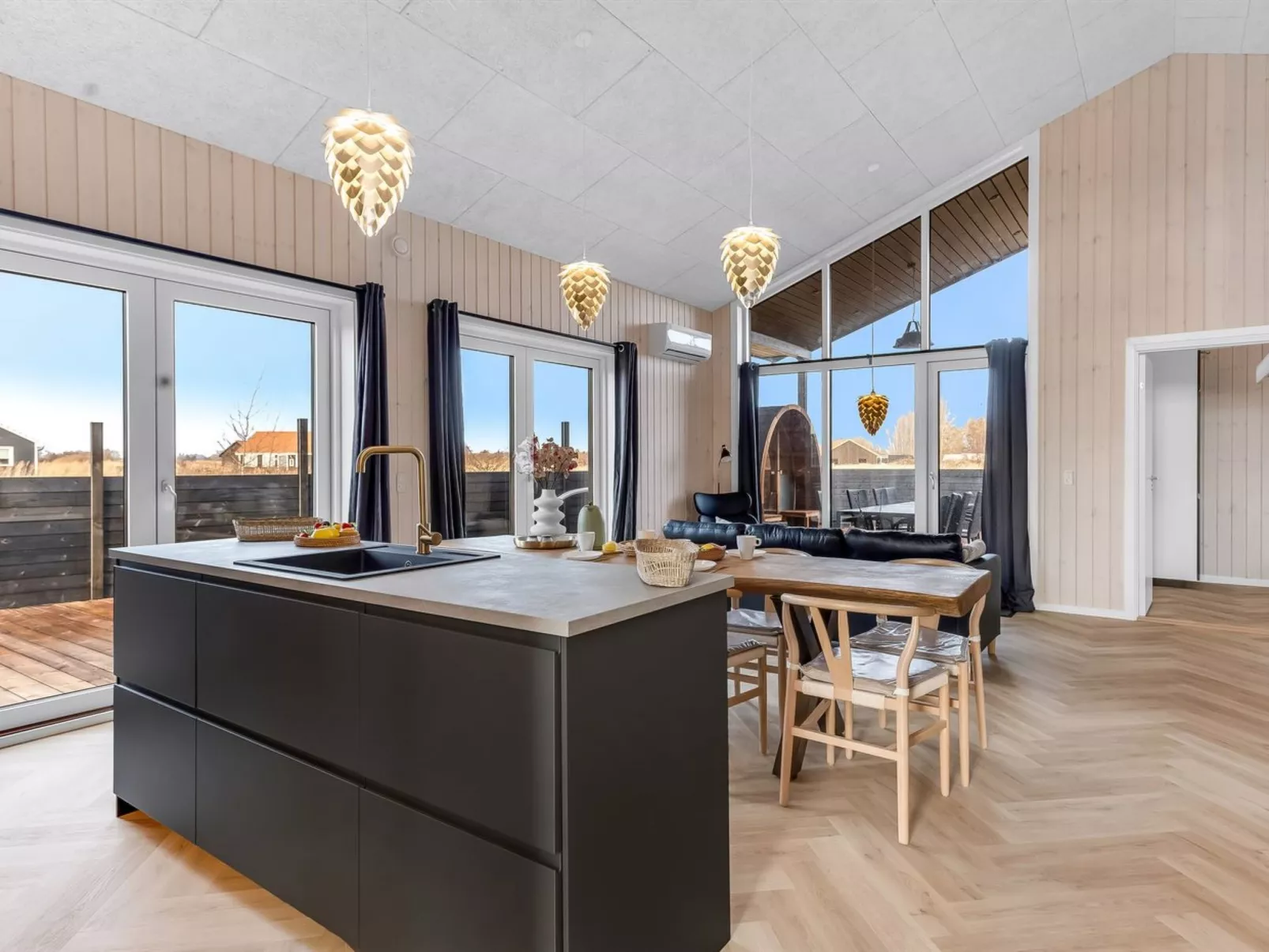 "Thorin" - 1.2km from the sea-Dedans