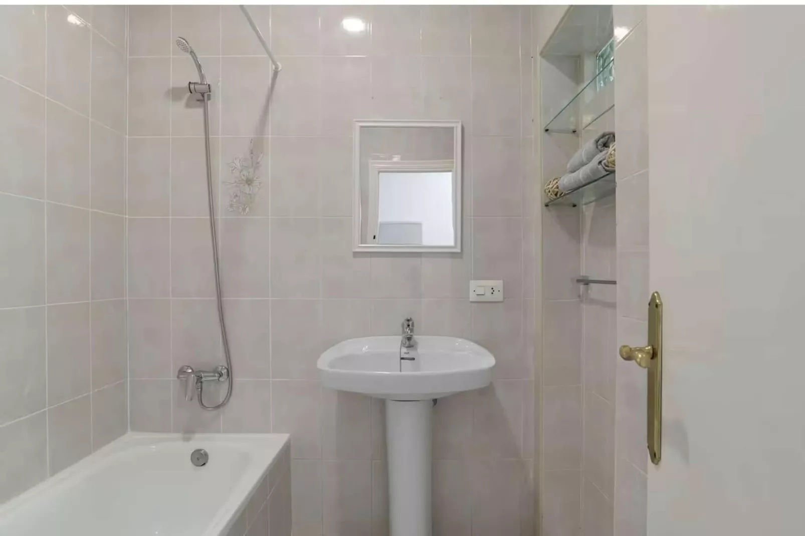 Apartamento 'Ale'-Bathroom
