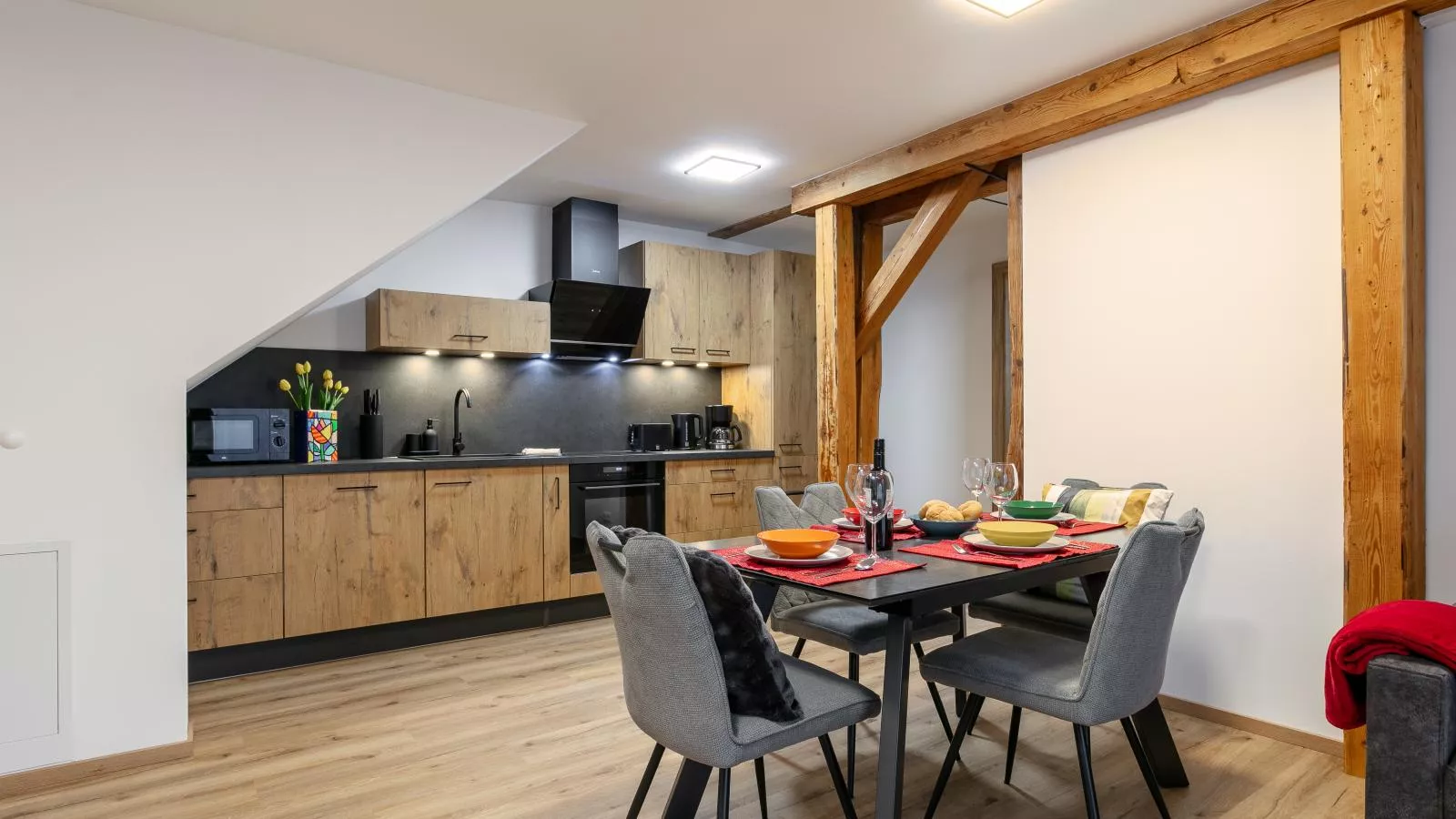 Tennerhof Apartments Top 1 2 3-Dining room