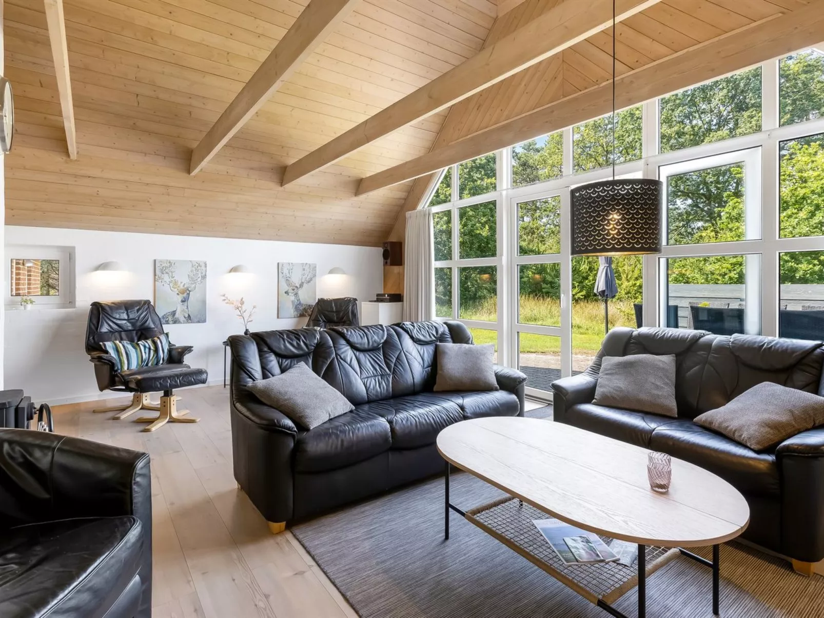 "Sondra" -  from the sea-Dedans