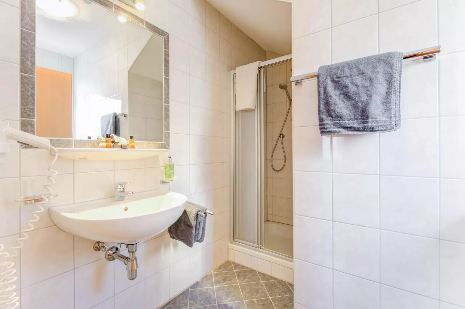 Appartment groß-Badezimmer