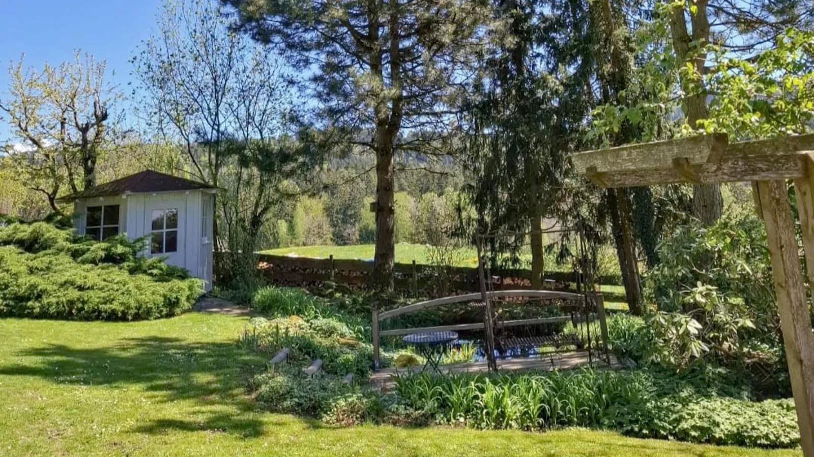 Bernhardsberg-Garten Sommer