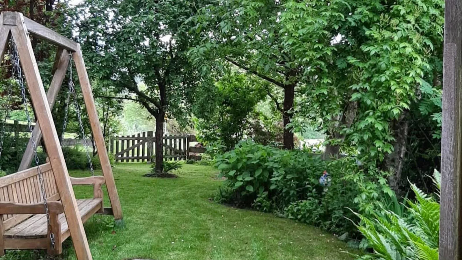 Bernhardsberg-Garten Sommer