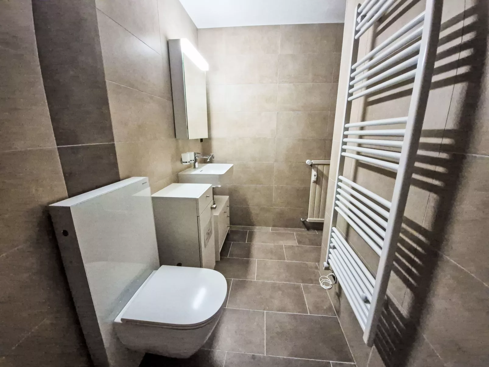 Cransalpin Apt. 3 / Secteur 1-Dedans